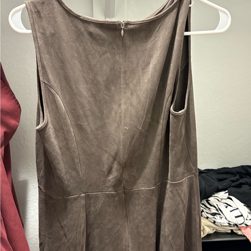 Brown Sleeveless Dress